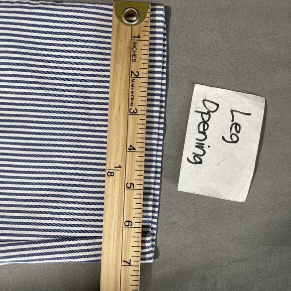 Coastal Capris Pants Signature Slimming Size 10 Petite Blue White Striped Preppy - Picture 13 of 13